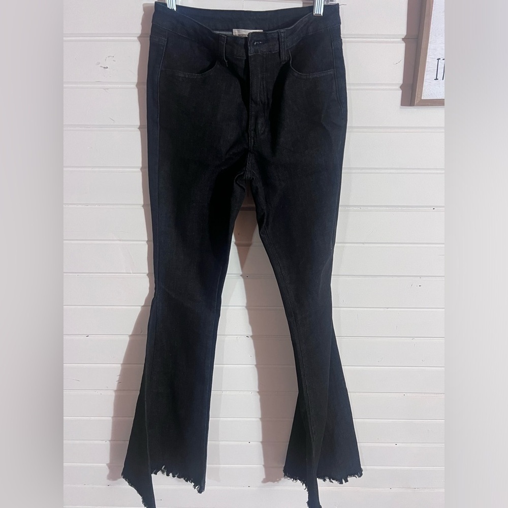 Woman’s jegging type jean.